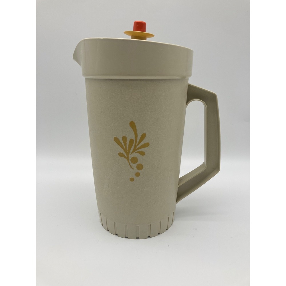 Vintage Tupperware 2 Qt Pitcher Push Button Lid Almond Beige Floral 800-1 Canada